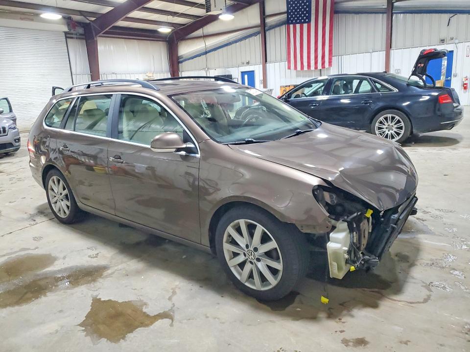 50107436 :رقم المزاد ، 3VWPP7AJ4EM627912 vin ، 2014 Volkswagen Jetta مزاد بيع