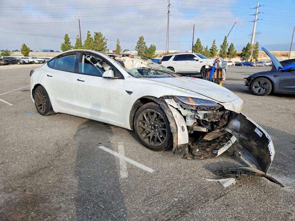 2025 Tesla Model 3 მანქანა იყიდება აუქციონზე, vin: 5YJ3E1EA4SF011593, აუქციონის ნომერი: 51856276