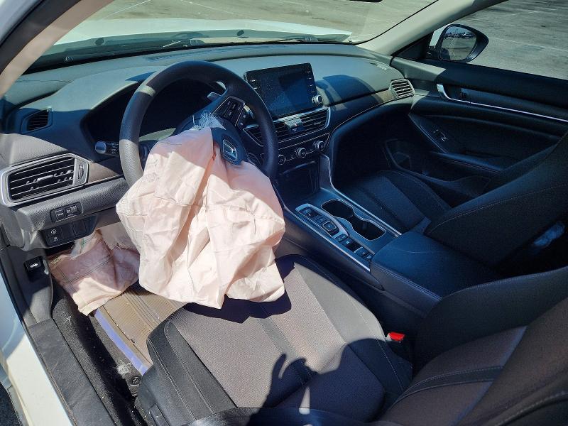 Продажа на аукционе авто 2018 Honda Accord, vin: 1HGCV3F40JA016545, номер лота: 51675866