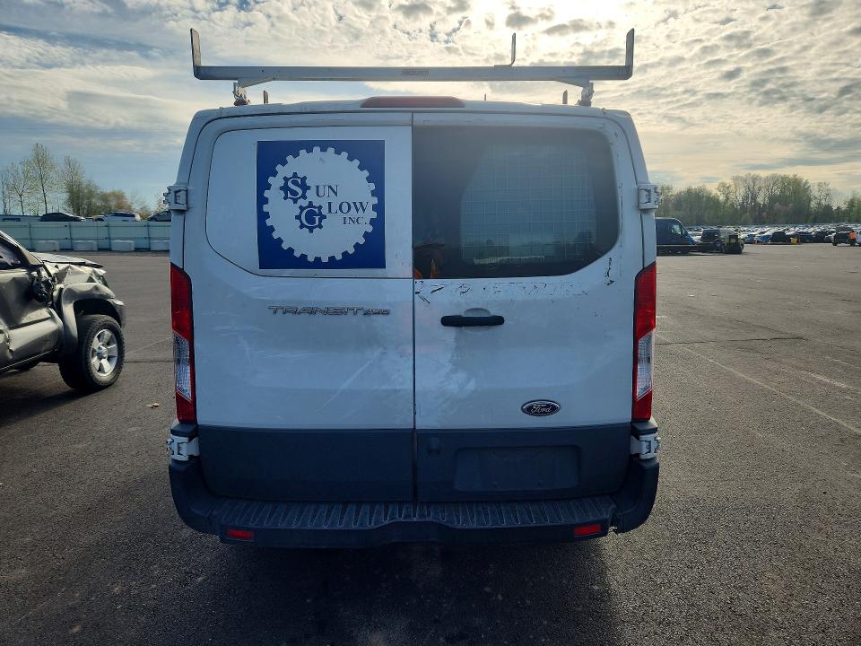 49573926 :رقم المزاد ، 1FTYR1ZM3GKB34522 vin ، 2016 Ford Transit مزاد بيع