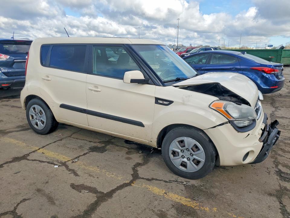 52011626 :رقم المزاد ، KNDJT2A52C7452903 vin ، 2012 Kia Soul مزاد بيع