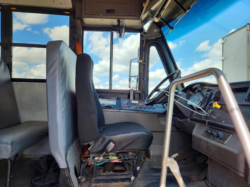 Продажа на аукционе авто 2010 Thomas Saf-t-liner C2, vin: 4UZABRDT0ACAN9569, номер лота: 48572756