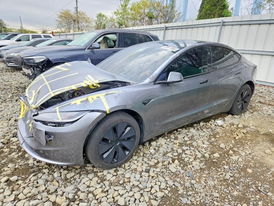 2025 Tesla Model 3 მანქანა იყიდება აუქციონზე, vin: 5YJ3E1EB8SF066329, აუქციონის ნომერი: 49977066