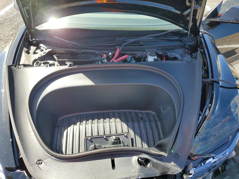 49387976 :رقم المزاد ، 5YJ3E1EA6SF032185 vin ، 2025 Tesla Model 3 مزاد بيع