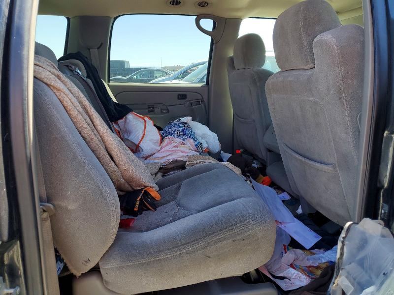 51550726 :رقم المزاد ، 3GNFK16T24G211771 vin ، 2004 Chevrolet Suburban مزاد بيع