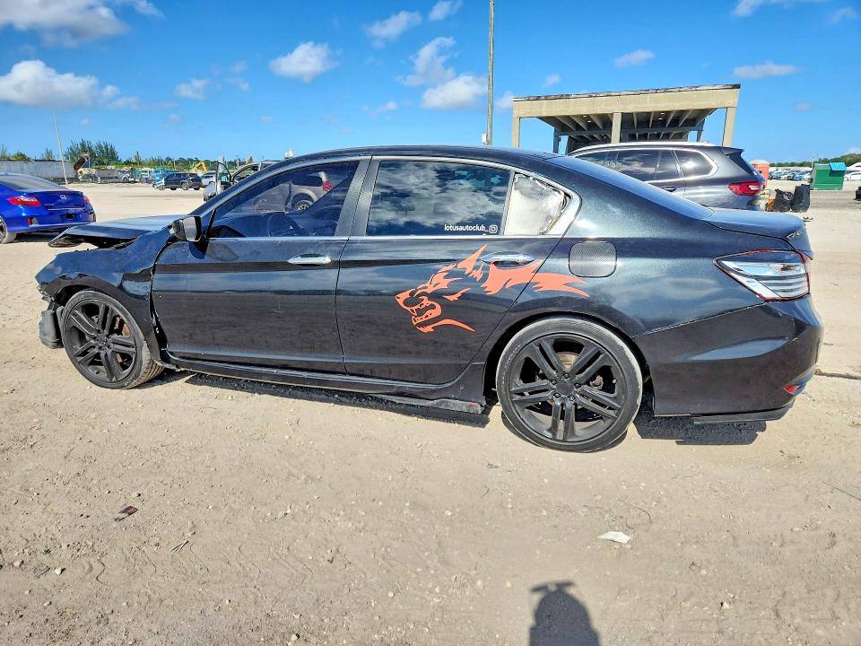 Auction sale of the 2017 Honda Accord, vin: 1HGCR2F5XHA051255, lot number: 51257206