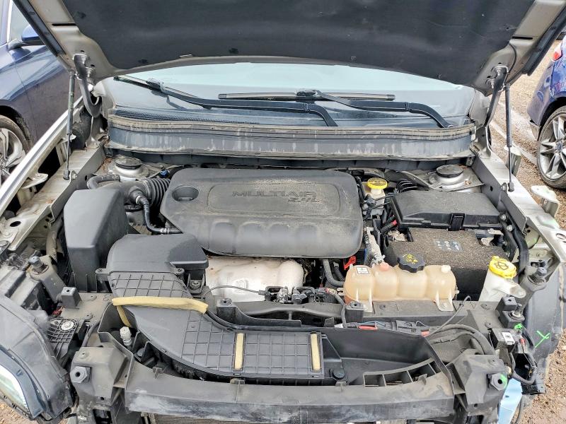 49582676 :رقم المزاد ، 1C4PJLLB4KD384225 vin ، 2019 Jeep Cherokee مزاد بيع