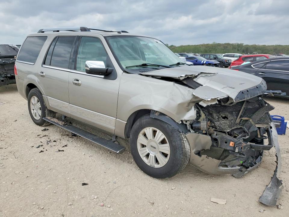 50174596 :رقم المزاد ، 5LMFU28598LJ03768 vin ، 2008 Lincoln Navigator مزاد بيع