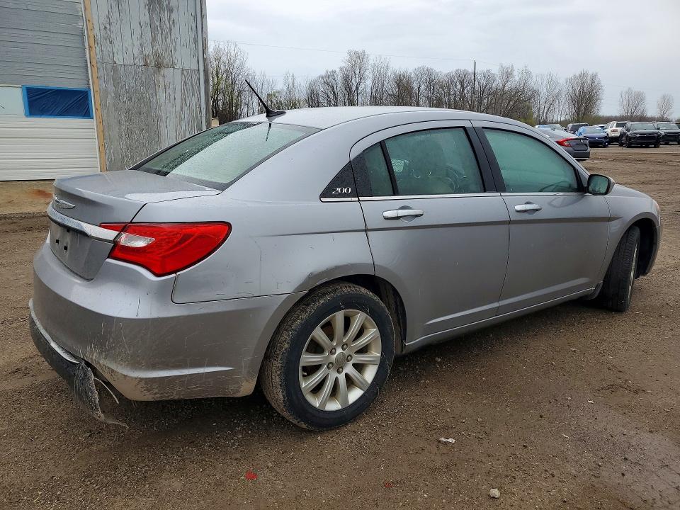 2013 Chrysler 200 მანქანა იყიდება აუქციონზე, vin: 1C3CCBCG0DN526053, აუქციონის ნომერი: 49886146