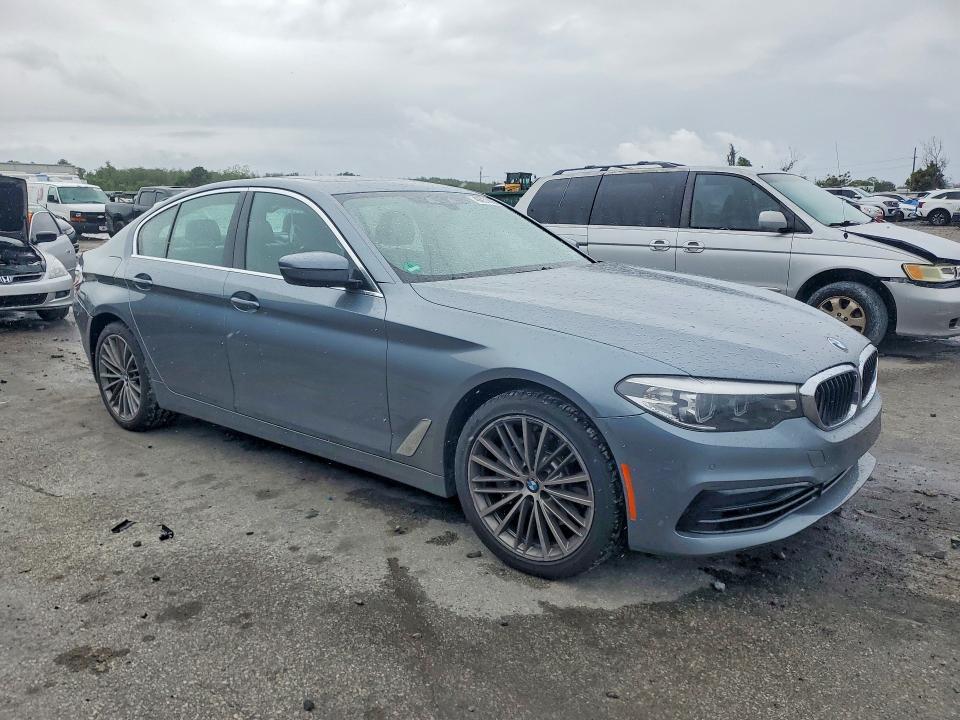 49031866 :رقم المزاد ، WBAJR7C03LCD41538 vin ، 2020 Bmw 530 مزاد بيع