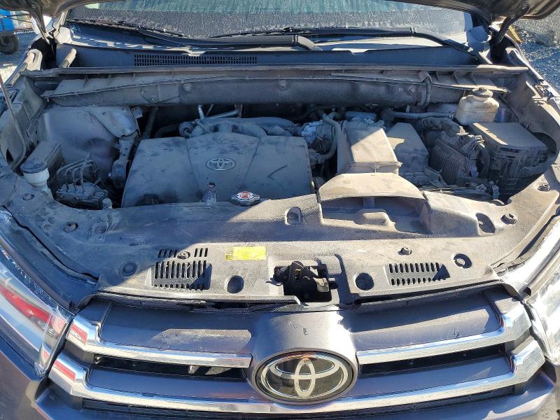 Продаж на аукціоні авто 2018 Toyota Highlander, vin: 5TDDZRFH4JS886864, номер лоту: 51103446