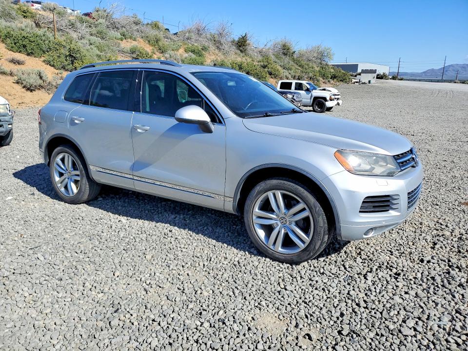 51533476 :رقم المزاد ، WVGFK9BP2CD002781 vin ، 2012 Volkswagen Touareg مزاد بيع
