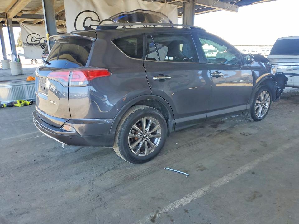 2018 Toyota Rav4 მანქანა იყიდება აუქციონზე, vin: JTMYFREV8JD116471, აუქციონის ნომერი: 51536306