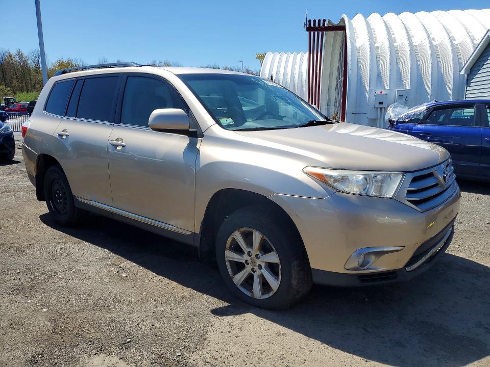 Продажа на аукционе авто 2012 Toyota Highlander, vin: 5TDBK3EH2CS095052, номер лота: 51173696