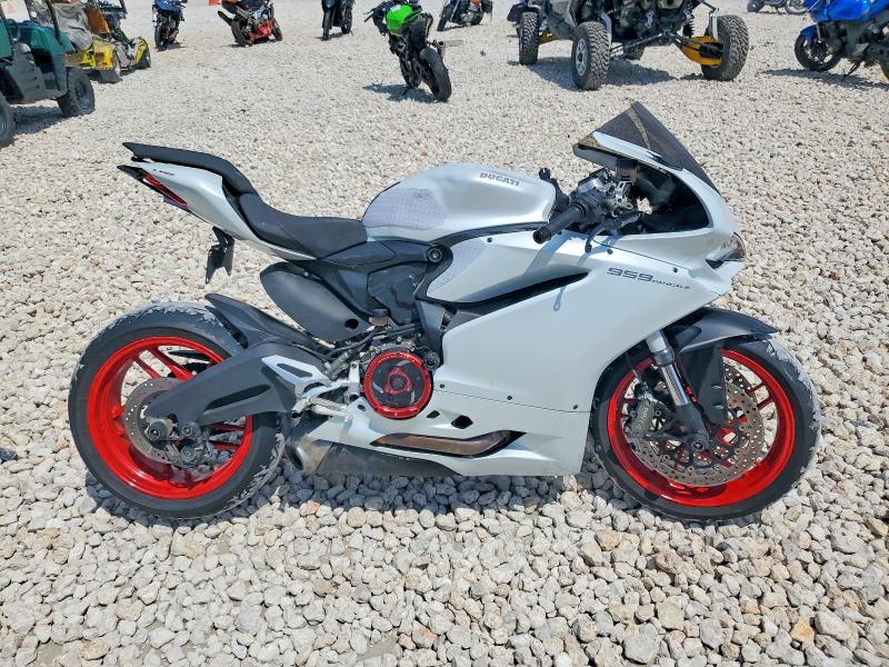 49871506 :رقم المزاد ، ZDM14B1W9KB010254 vin ، 2019 Ducati Superbike مزاد بيع
