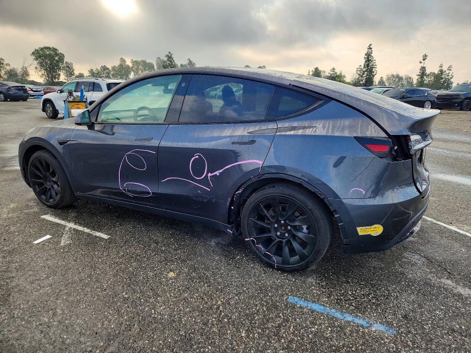 Продажа на аукционе авто 2021 Tesla Model Y, vin: 5YJYGDEE3MF159550, номер лота: 47999396