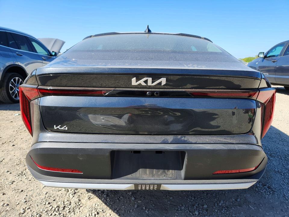 2025 Kia K4 მანქანა იყიდება აუქციონზე, vin: 3KPFT4DE2SE027824, აუქციონის ნომერი: 49097746