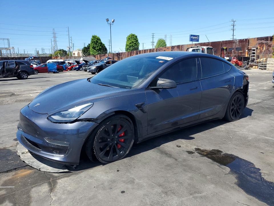 2022 Tesla Model 3 მანქანა იყიდება აუქციონზე, vin: 5YJ3E1EAXNF188363, აუქციონის ნომერი: 48325526
