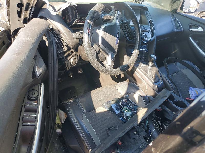 50979686 :رقم المزاد ، 1FADP3L96DL208077 vin ، 2013 Ford Focus مزاد بيع