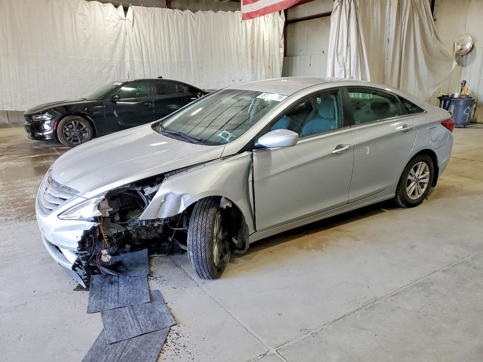 51531446 :رقم المزاد ، 5NPEB4ACXDH790349 vin ، 2013 Hyundai Sonata مزاد بيع