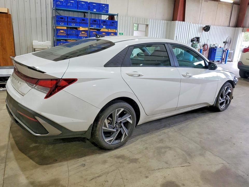 2025 Hyundai Elantra მანქანა იყიდება აუქციონზე, vin: KMHLM4DG5SU917555, აუქციონის ნომერი: 49559206