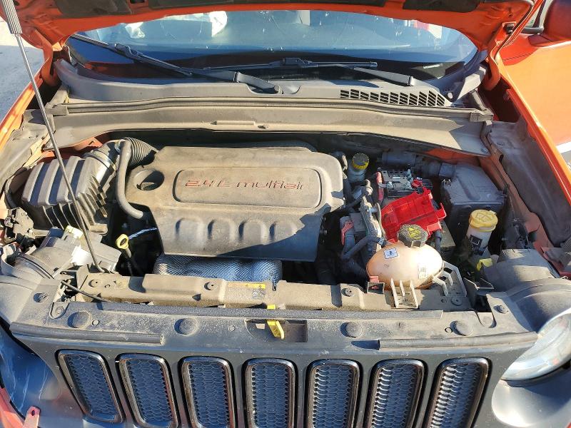 2018 Jeep Renegade მანქანა იყიდება აუქციონზე, vin: ZACCJBAB8JPH92688, აუქციონის ნომერი: 51260426