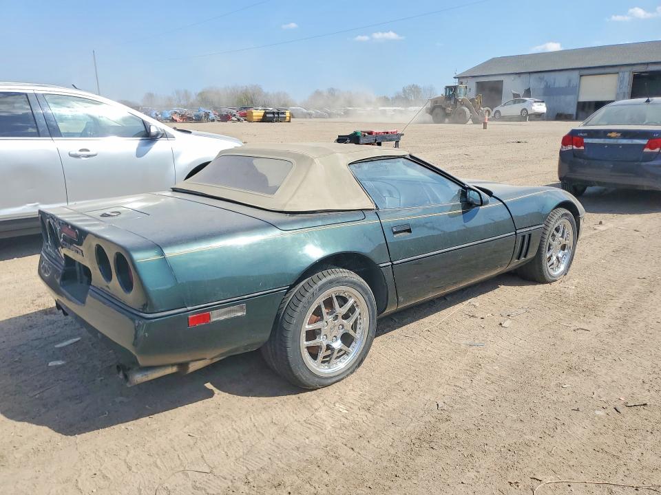 48544556 :رقم المزاد ، 1G1YY3381L5120520 vin ، 1990 Chev Corvette مزاد بيع