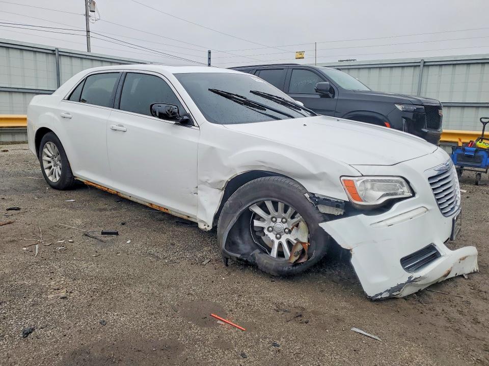 49501046 :رقم المزاد ، 2C3CCAAG0DH533235 vin ، 2013 Chrysler 300 مزاد بيع
