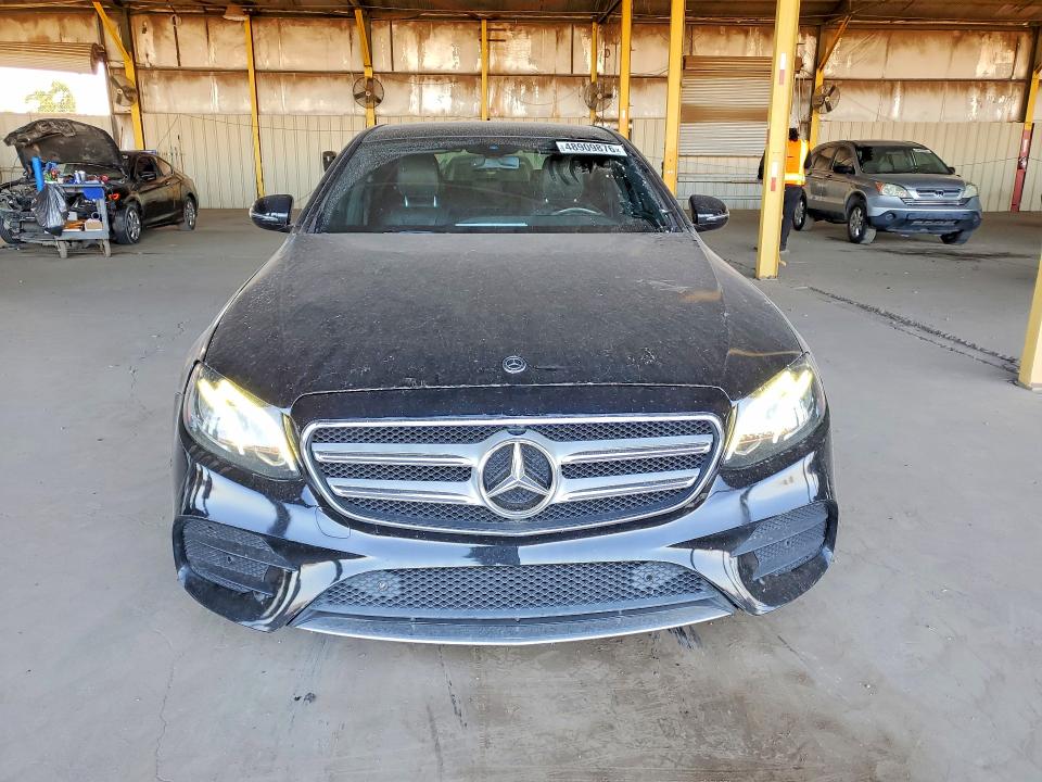 48909876 :رقم المزاد ، WDDZF4JB5JA404233 vin ، 2018 Mercedes-benz E مزاد بيع