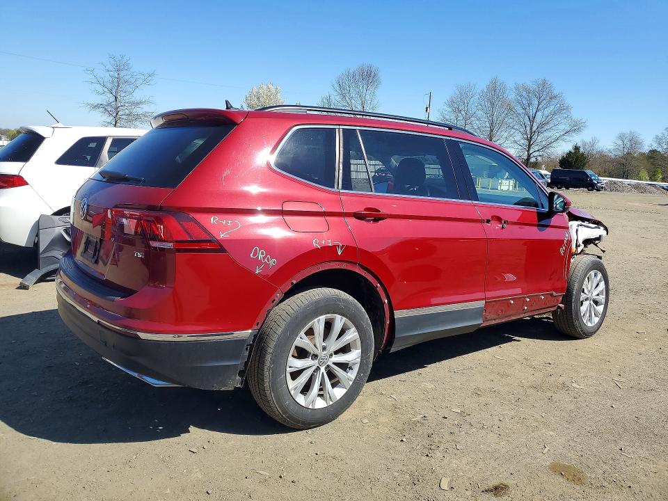 2018 Volkswagen Tiguan მანქანა იყიდება აუქციონზე, vin: 3VV3B7AX3JM075951, აუქციონის ნომერი: 48774656