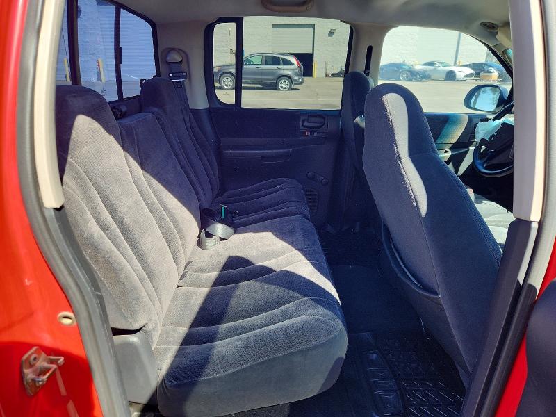 48687186 :رقم المزاد ، 1B7HL38X82S598360 vin ، 2002 Dodge Dakota مزاد بيع