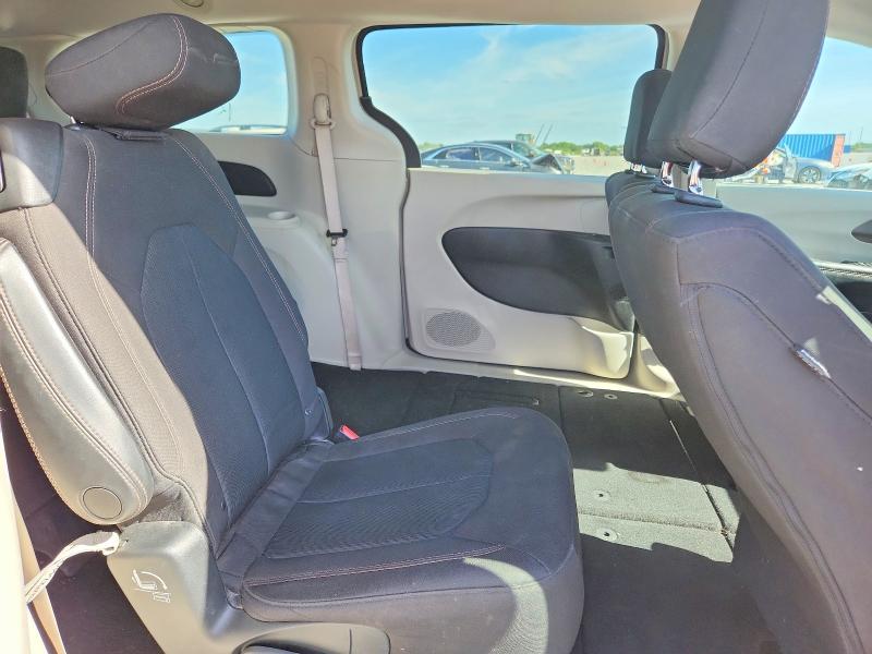 49297046 :رقم المزاد ، 2C4RC1DG9HR770856 vin ، 2017 Chrysler Pacifica مزاد بيع
