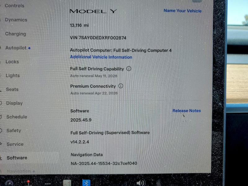2024 Tesla Model Y მანქანა იყიდება აუქციონზე, vin: 7SAYGDEDXRF002874, აუქციონის ნომერი: 49754646
