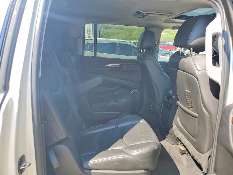 50169616 :رقم المزاد ، 1GYS4SKJ7FR689337 vin ، 2015 Cadillac Escalade مزاد بيع