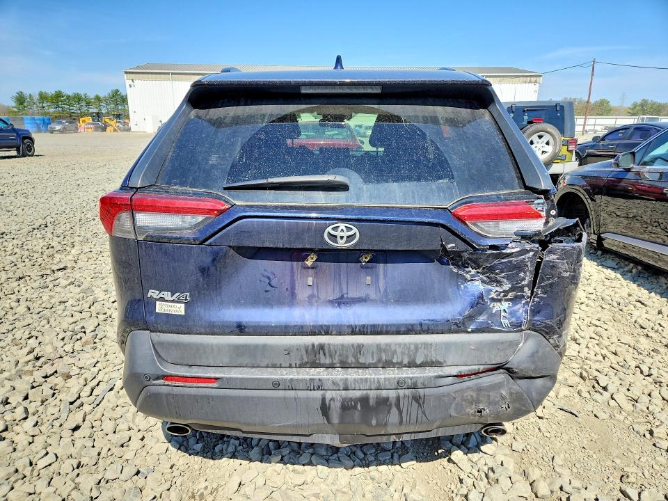 Продажа на аукционе авто 2019 Toyota Rav4, vin: JTMP1RFV7KJ002263, номер лота: 49897106