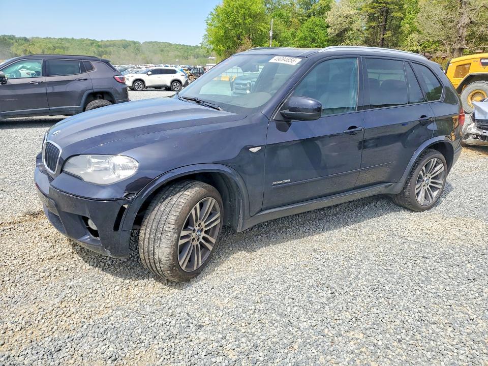 49094656 :رقم المزاد ، 5UXZV4C57D0E07165 vin ، 2013 Bmw X5 مزاد بيع