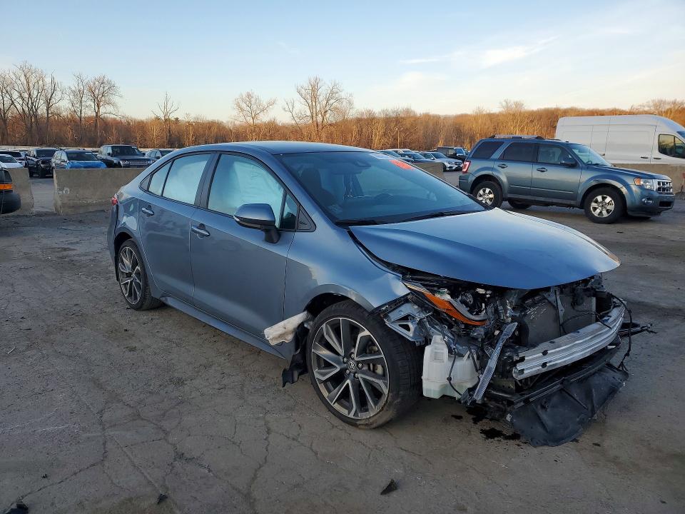 49465186 :رقم المزاد ، 5YFS4MCE0NP113861 vin ، 2022 Toyota Corolla مزاد بيع