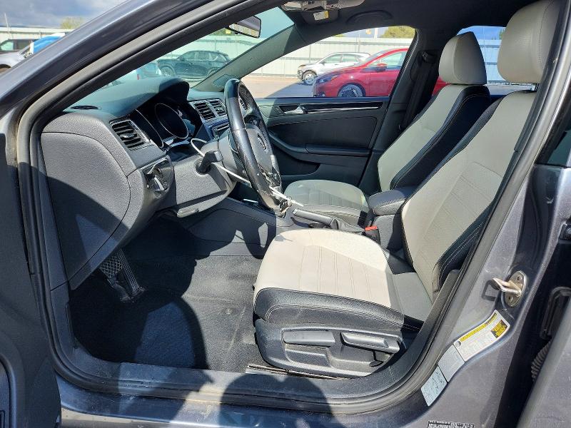 51373076 :رقم المزاد ، 3VWD17AJ1FM220829 vin ، 2015 Volkswagen Jetta مزاد بيع