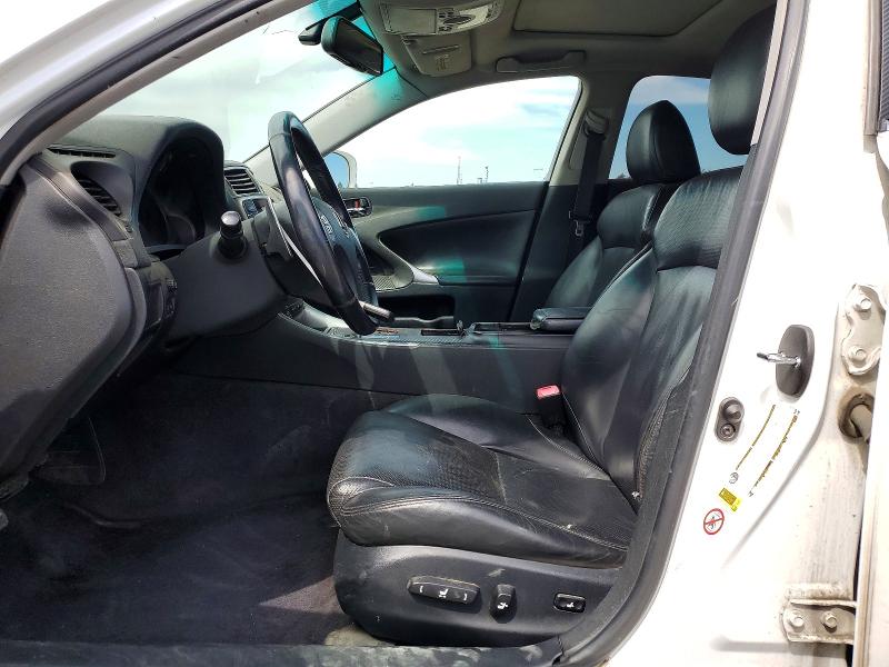 51080526 :رقم المزاد ، JTHBE262172010256 vin ، 2007 Lexus Is مزاد بيع