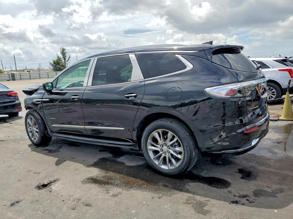 51260526 :رقم المزاد ، 5GAERDKW7NJ185350 vin ، 2022 Buick Enclave مزاد بيع