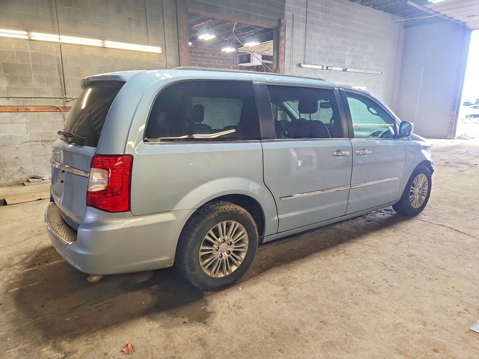 Продажа на аукционе авто 2016 Chrysler Town & Country, vin: 2C4RC1CG5GR232767, номер лота: 50120776