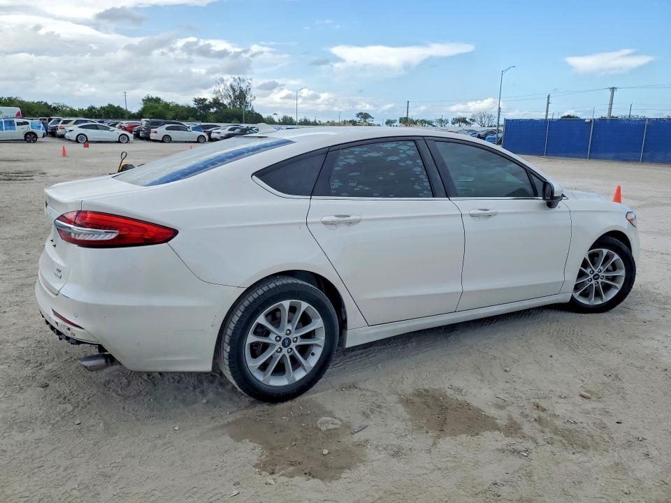 Продаж на аукціоні авто 2020 Ford Fusion, vin: 3FA6P0HD0LR197050, номер лоту: 51075646