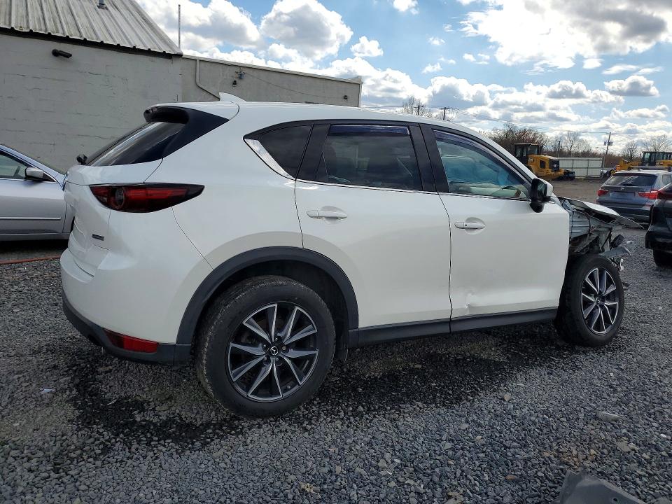 48037586 :رقم المزاد ، JM3KFBDL6H0139317 vin ، 2017 Mazda Cx-5 مزاد بيع