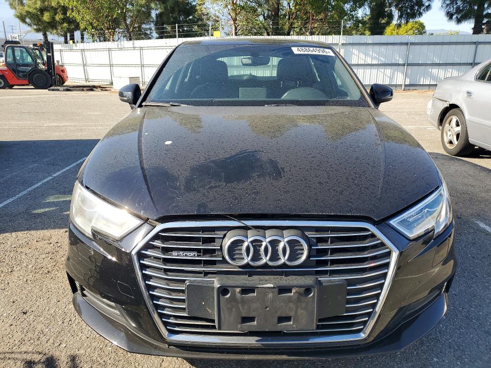 Продажа на аукционе авто 2017 Audi A3, vin: WAUUPBFF4HA121170, номер лота: 48864996