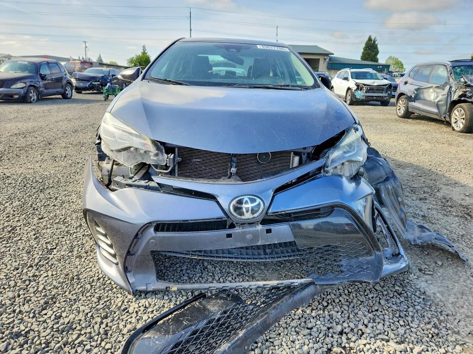 49677786 :رقم المزاد ، 5YFBURHE2HP575686 vin ، 2017 Toyota Corolla مزاد بيع