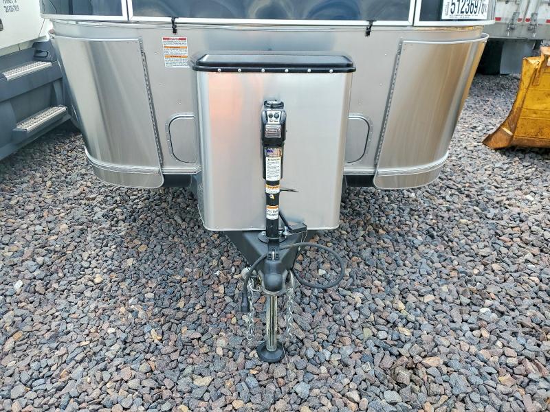 51236976 :رقم المزاد ، 1STTNYL22RJ572643 vin ، 2024 Airstream Trailer مزاد بيع