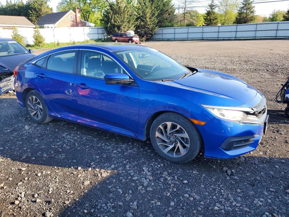 50189726 :رقم المزاد ، 2HGFC2F79GH565694 vin ، 2016 Honda Civic مزاد بيع