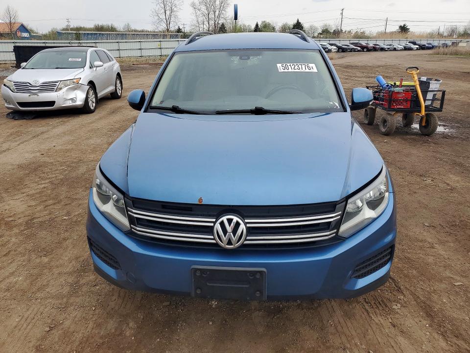 50123776 :رقم المزاد ، WVGBV7AX9HW503108 vin ، 2017 Volkswagen Tiguan مزاد بيع