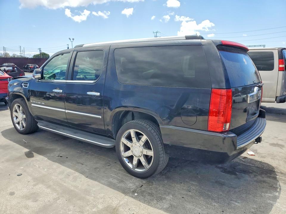 2008 Cadillac Escalade მანქანა იყიდება აუქციონზე, vin: 1GYFK66858R242983, აუქციონის ნომერი: 51483306