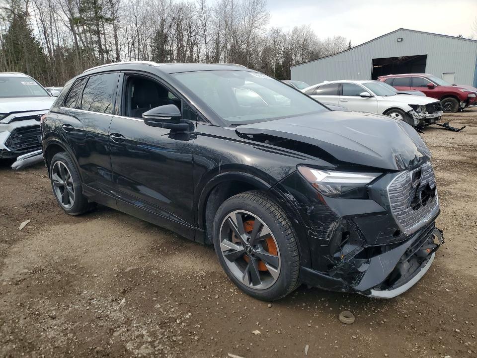 45865656 :رقم المزاد ، WA1G2AFZ2RP009270 vin ، 2024 Audi Q4 E-tron مزاد بيع
